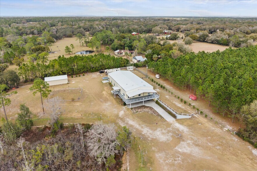 More Photos Of 455 Briar Patch Ln, Geneva Specialty For Sale