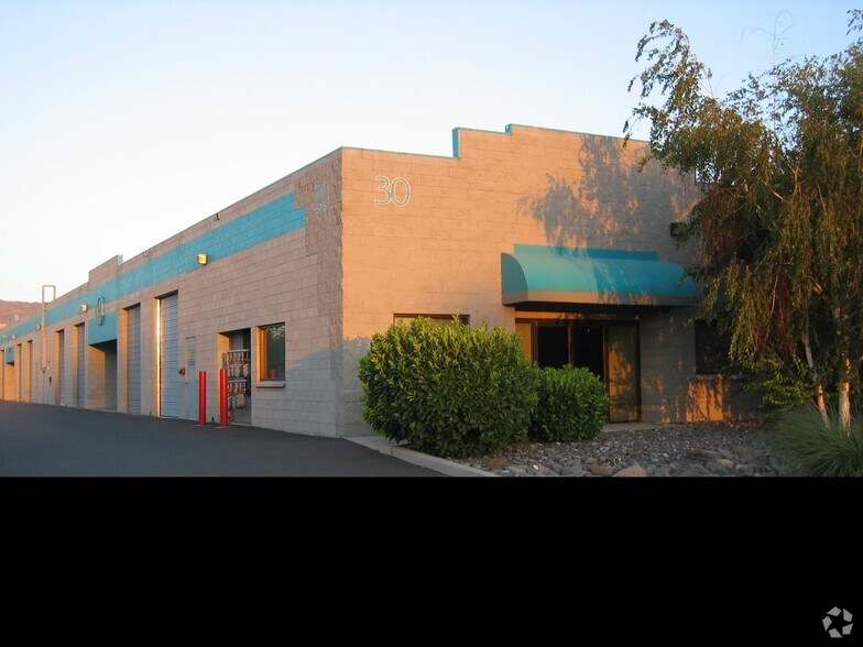 More Photos Of 30 Ohm Pl, Reno Warehouse For Lease