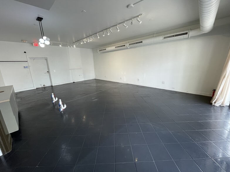 More Photos Of 936 Savannah Hwy, Charleston Freestanding For Lease