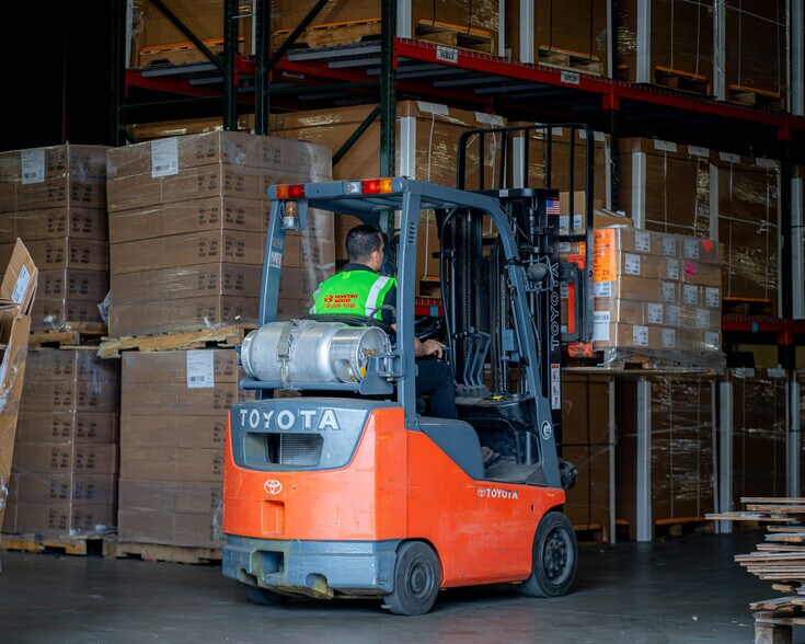 More Photos Of 5405 Buford Hwy, Norcross Warehouse For Lease