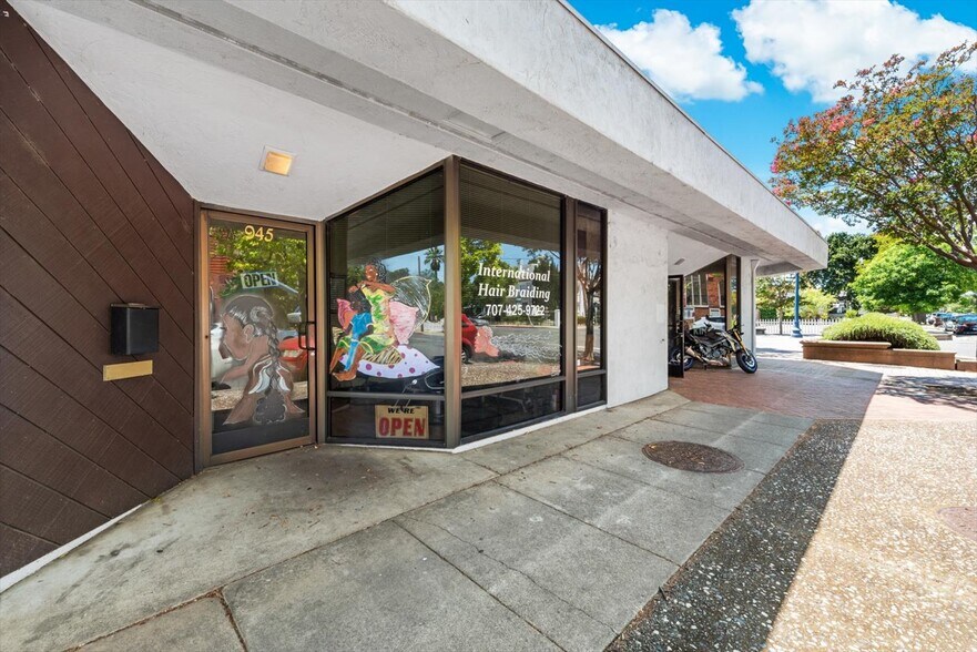 More Photos Of 945 Empire St, Fairfield Freestanding For Sale