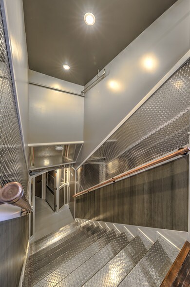 More Photos Of 3201 1st Ave S, Seattle Loft Creative Space For Lease