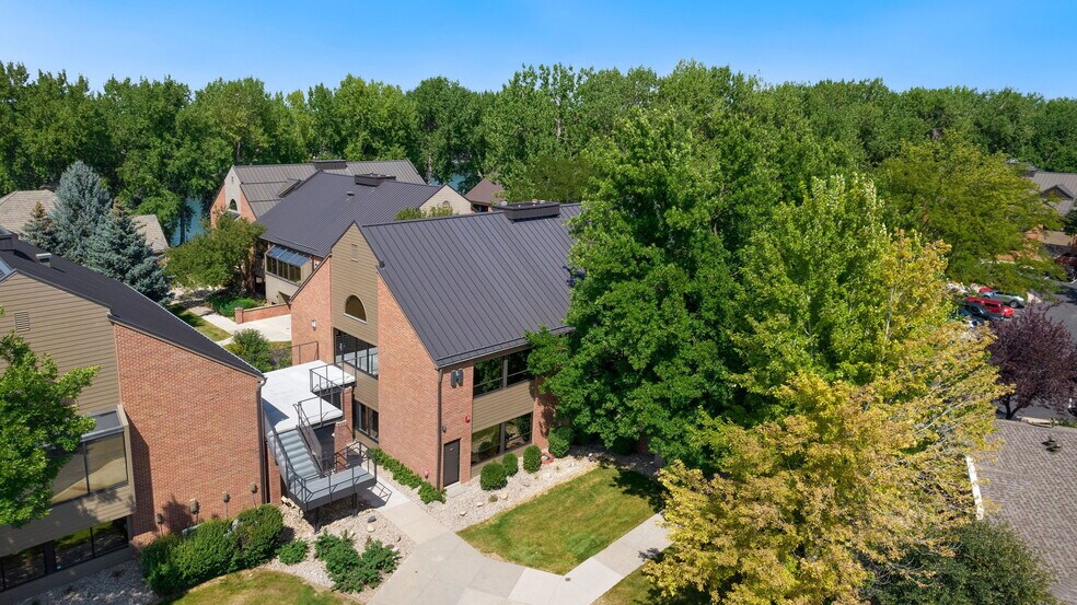 More Photos Of 724 Whalers Way, Fort Collins Office For Lease