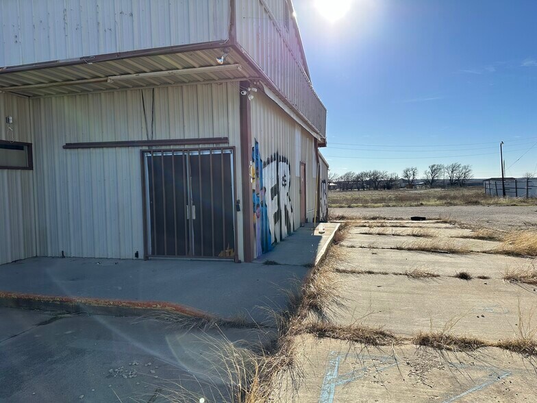 More Photos Of 13570 US Highway 287, Bellevue Auto Repair For Sale