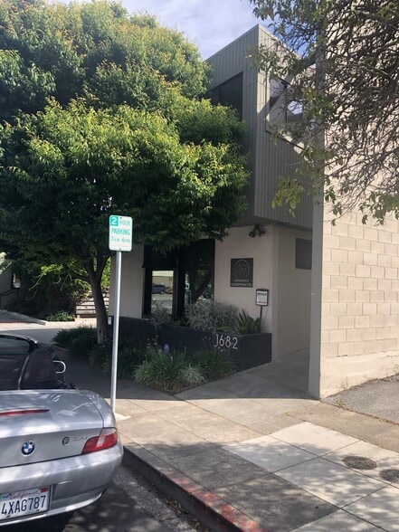 Primary Photo Of 1682 Laurel St, San Carlos Office Residential For Lease