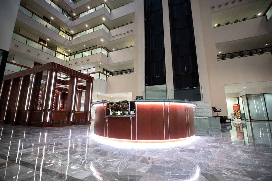 More Photos Of 15851 Dallas Pkwy, Addison Office For Sale