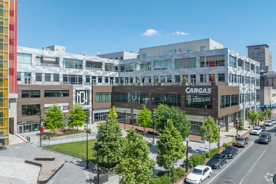 Primary Photo Of 101 N Queen St, Lancaster Apartments For Lease