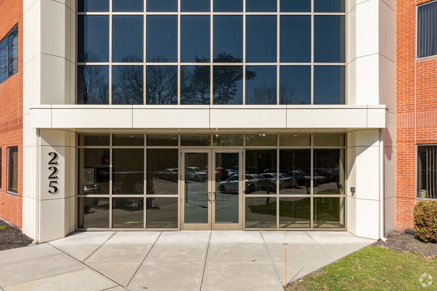 More Photos Of 225 Foxborough Blvd, Foxborough Office For Lease