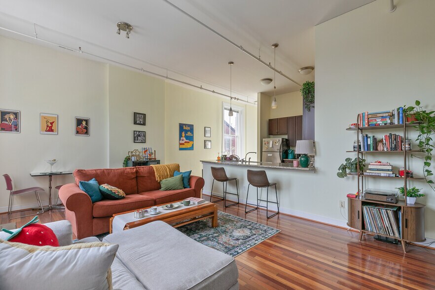 More Photos Of 119-123 E Broad St, Richmond Apartments For Sale