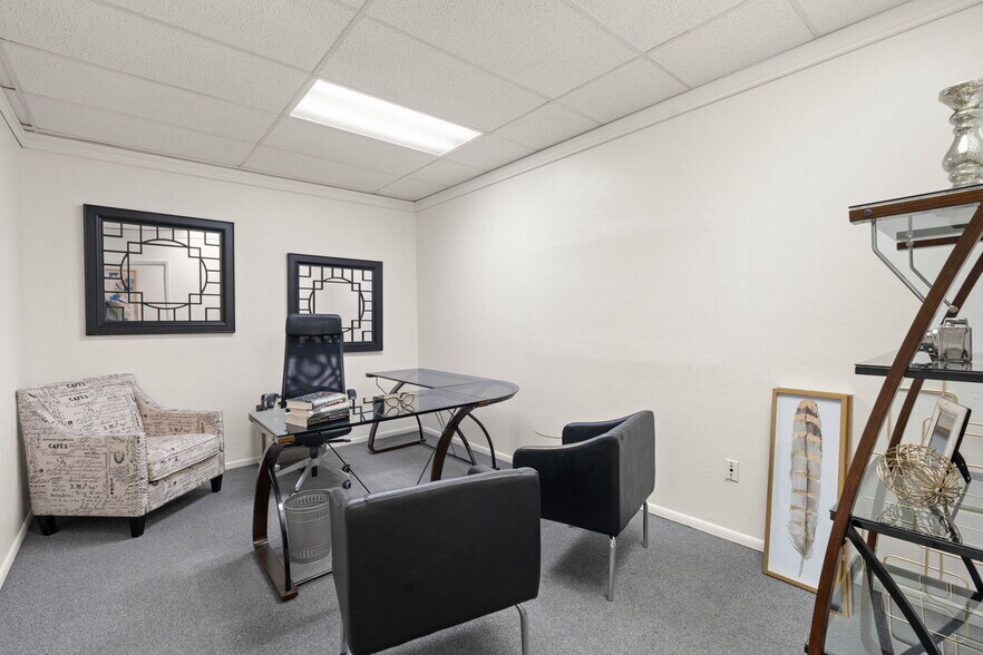 More Photos Of 3949 Evans Ave, Fort Myers Medical For Sale