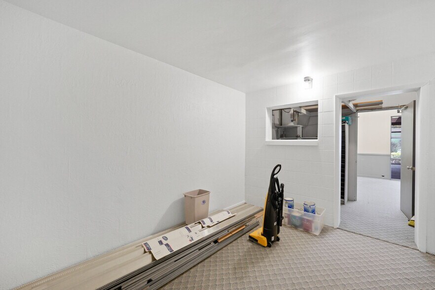 More Photos Of 1510 Dr. Martin Luther King Jr St N, Saint Petersburg Office For Sale