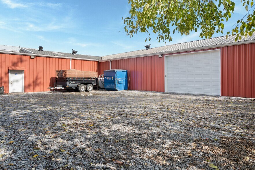 More Photos Of 201 Graves Rd, Goodlettsville Office For Sale