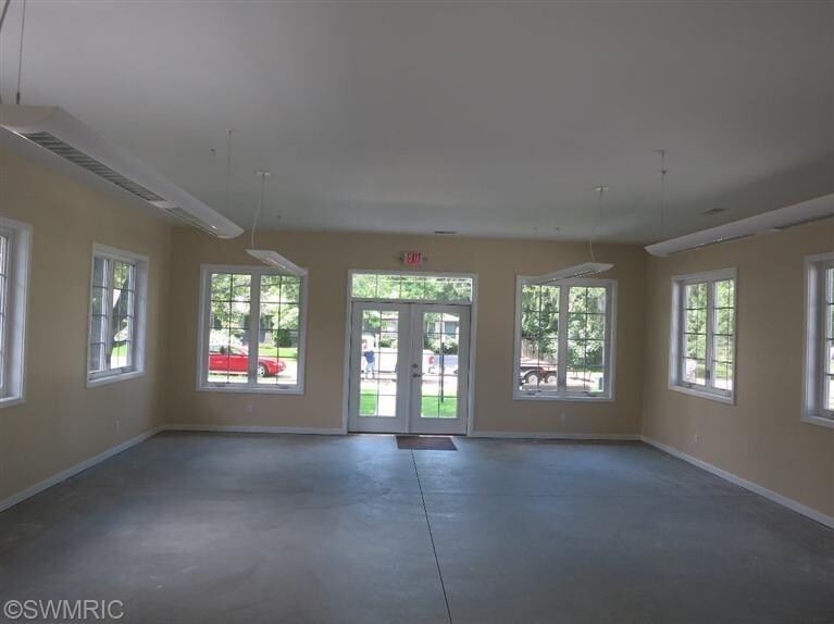 More Photos Of 430 W Center St, Douglas Freestanding For Sale