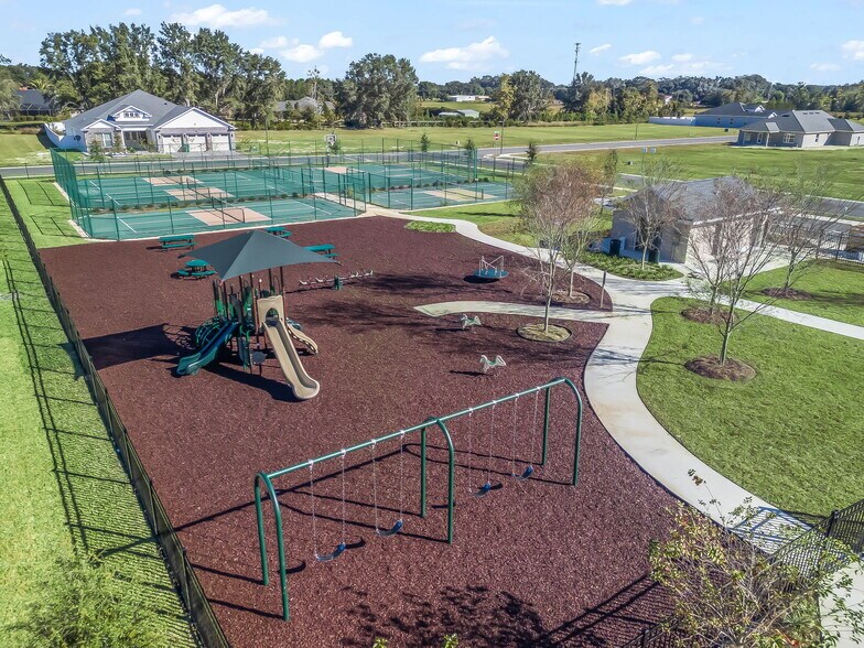 More Photos Of NE 125th Loop, Oxford Land For Sale