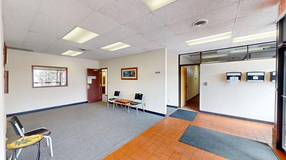 More Photos Of 324 E Washington Ave, Riverton Office For Sale