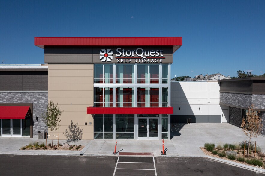 More Photos Of 200 W Belleview Ave, Englewood Freestanding For Lease