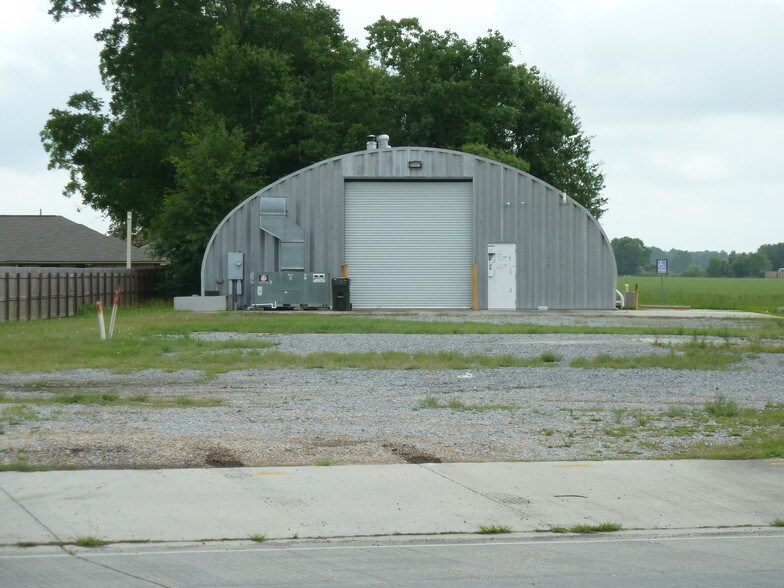 More Photos Of 282 Rees St, Breaux Bridge Light Distribution For Sale