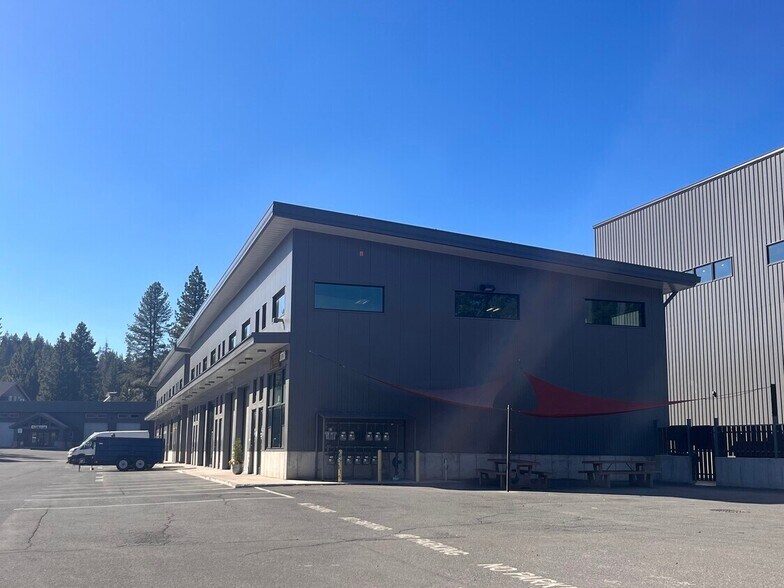 More Photos Of 10925 Pioneer Trl, Truckee Office For Lease