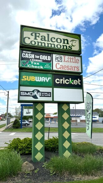 More Photos Of 4774 Mahoning Ave, Youngstown Storefront For Sale