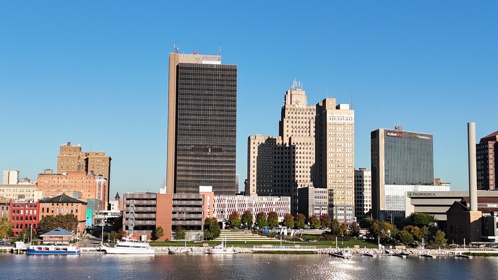 More Photos Of 200 N Saint Clair St, Toledo Office Residential For Lease