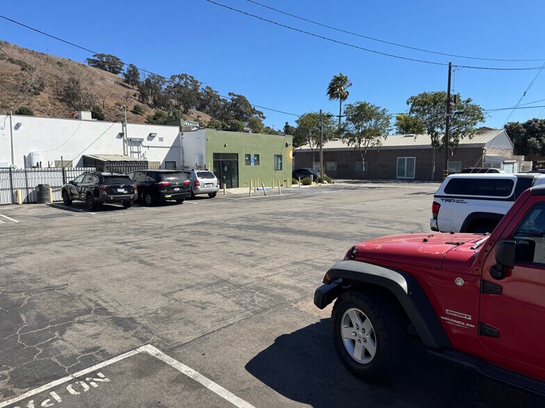 More Photos Of 363-397 N Ventura Ave, Ventura Unknown For Lease