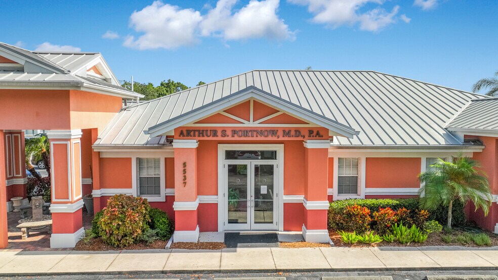 More Photos Of 5531-5539 Marquesas Cir, Sarasota Medical For Sale