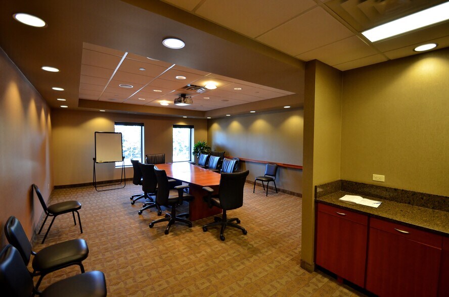 More Photos Of 7300 France Ave S, Edina Medical For Lease