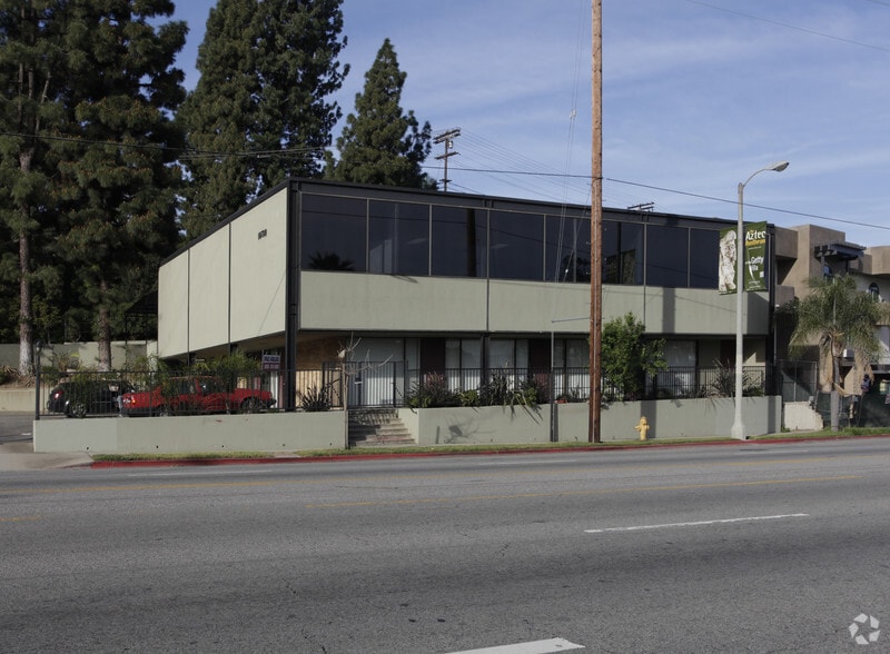 More Photos Of 10700 Ventura Blvd, Studio City Office For Lease