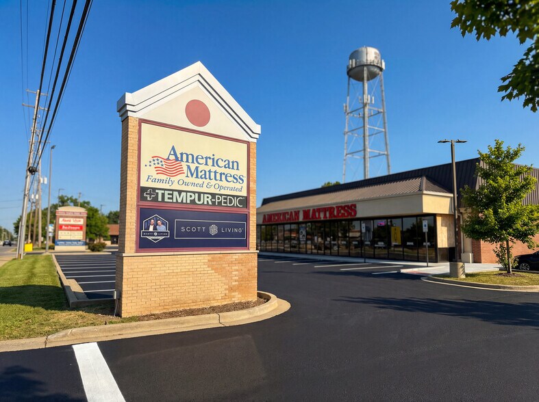 More Photos Of 35 E Golf Rd, Hoffman Estates Freestanding For Lease