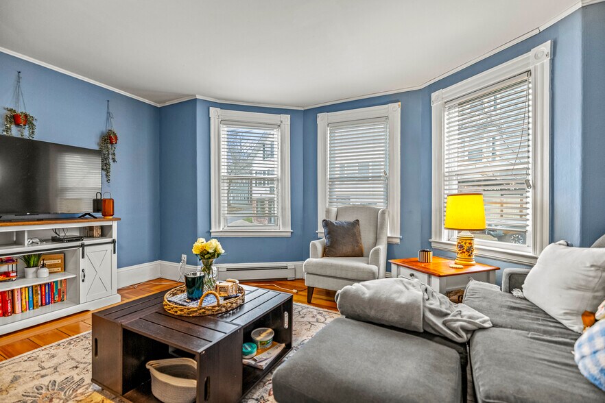 More Photos Of 455 Main St, South Berwick Apartments For Sale