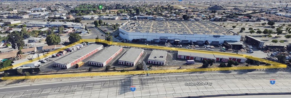 More Photos Of 10991 Roscoe Blvd, Sun Valley Self Storage For Sale