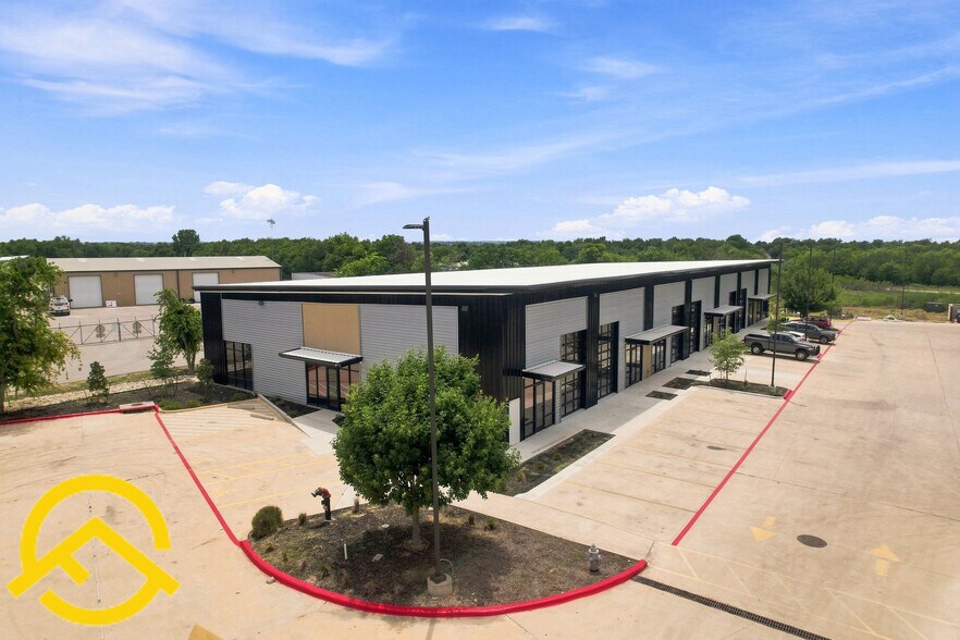 Primary Photo Of 300 Co Rd 199, Hutto Flex For Lease