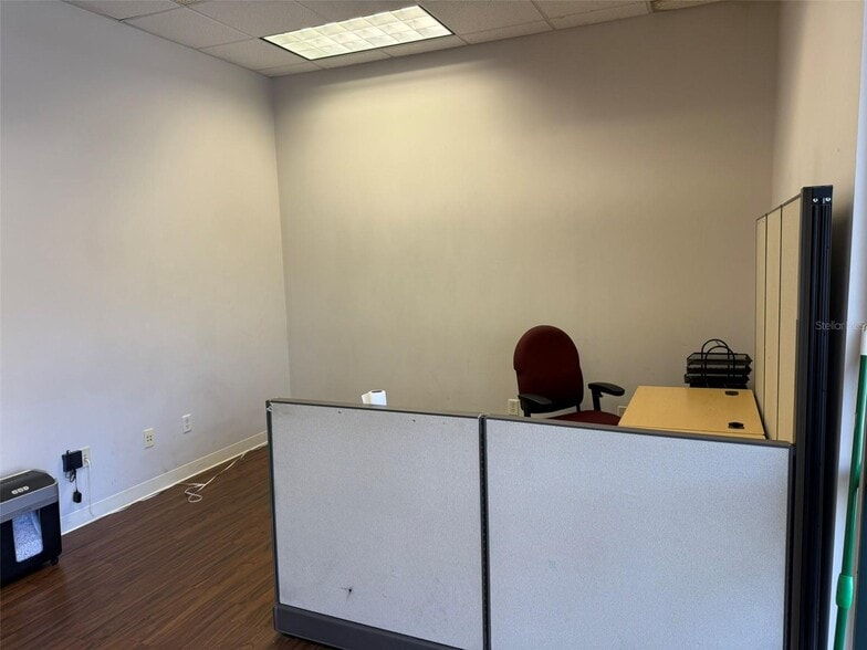 More Photos Of 1917-1927 Passero Ave, Lutz General Retail For Lease