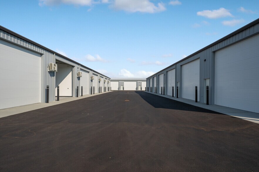 More Photos Of 300 Wellhouse Loop, Richland Self Storage For Lease