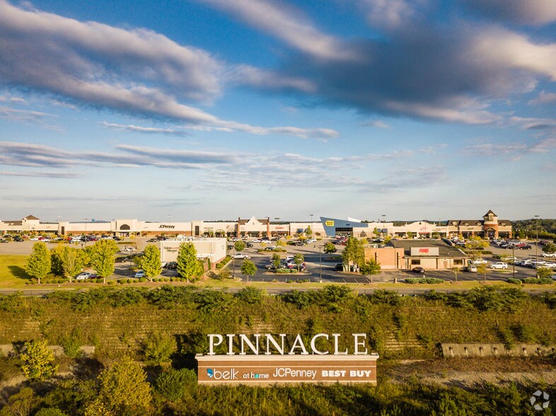 Primary Photo Of 5000-5084 Pinnacle Sq, Birmingham Storefront For Lease