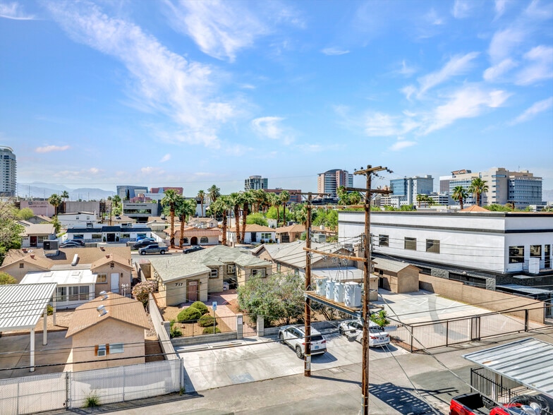 More Photos Of 717 S 8th St, Las Vegas Office For Sale