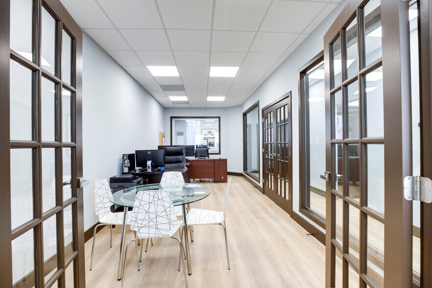 More Photos Of 7008 Little River Tpke, Annandale Medical For Sale