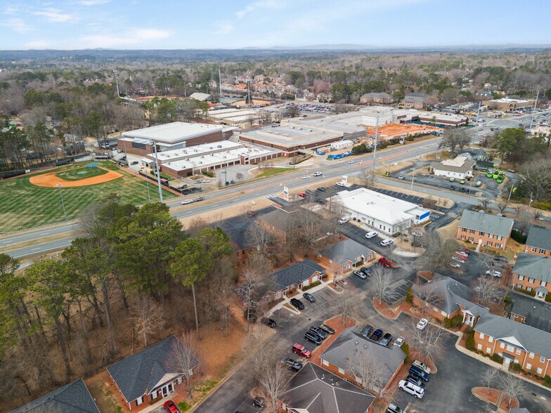 More Photos Of 2440 Sandy Plains Rd, Marietta Office For Lease