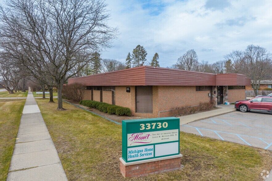 More Photos Of 33730 Freedom Rd, Farmington Hills Medical For Lease