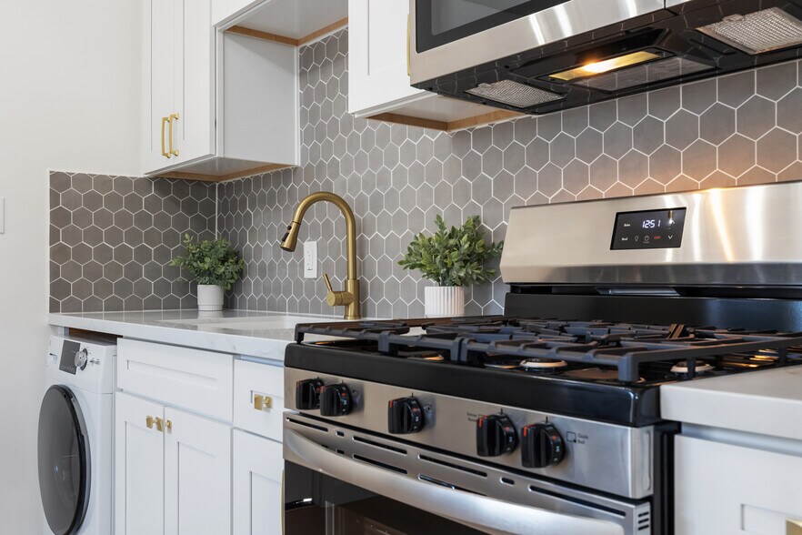 More Photos Of 530-32 Delaware St, Imperial Beach Apartments For Sale