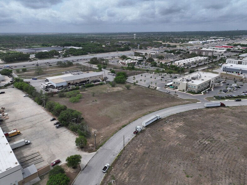 More Photos Of Verde Parkway, Schertz Land For Sale