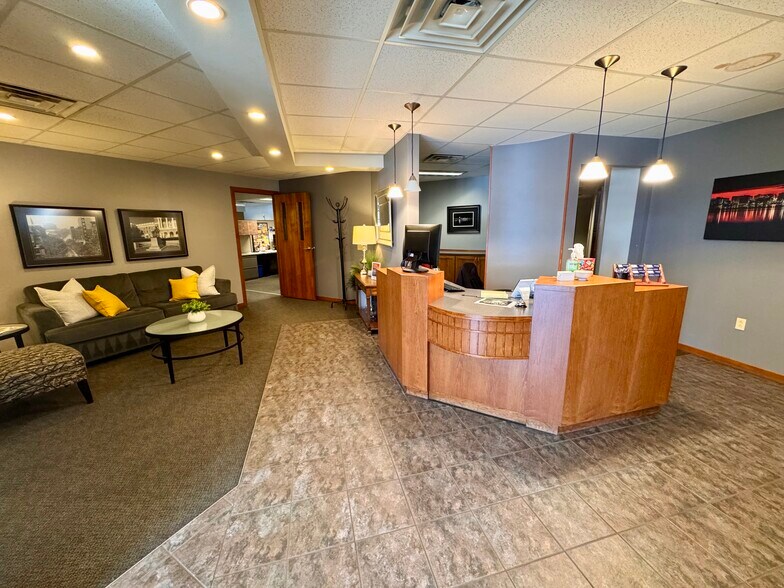 More Photos Of 8150 Excelsior Dr, Madison Office For Sale