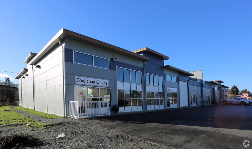 More Photos Of 5301 Chaster Rd, Duncan Distribution For Lease