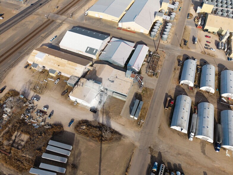 More Photos Of 225 Lawton Ave, Hereford Manufacturing For Sale