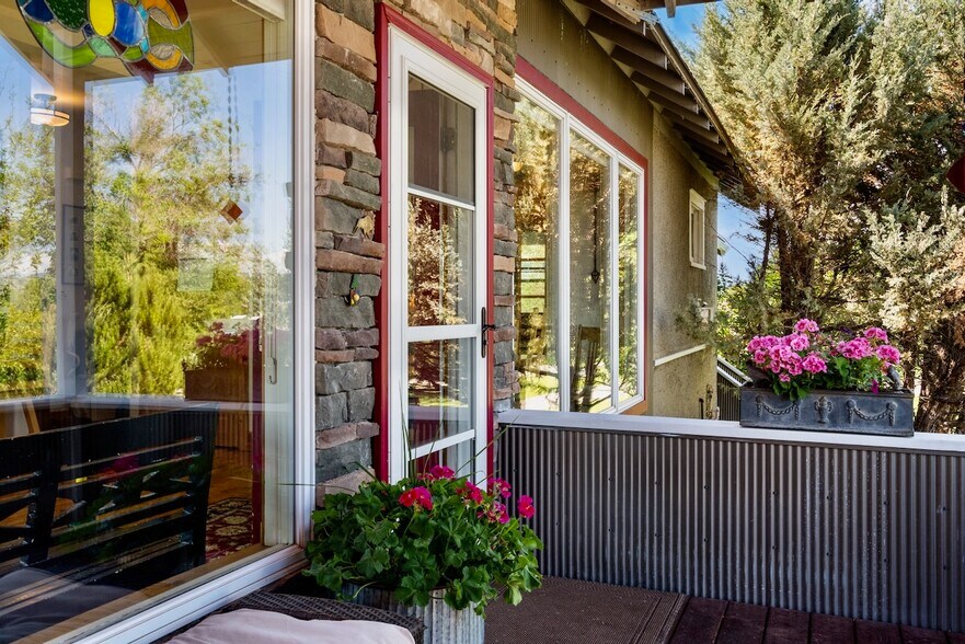 More Photos Of 76413 Gallatin Road, Gallatin Gateway Land For Sale