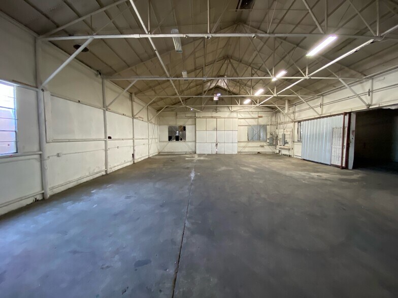 More Photos Of 1470-1472 Cota Ave, Long Beach Warehouse For Sale