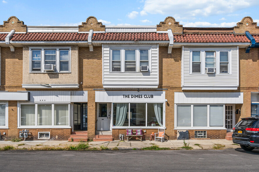 Primary Photo Of 694 Pont Reading Rd, Ardmore Storefront Retail Residential For Sale