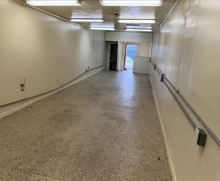 More Photos Of 3621 S Western Ave, Los Angeles Restaurant For Lease