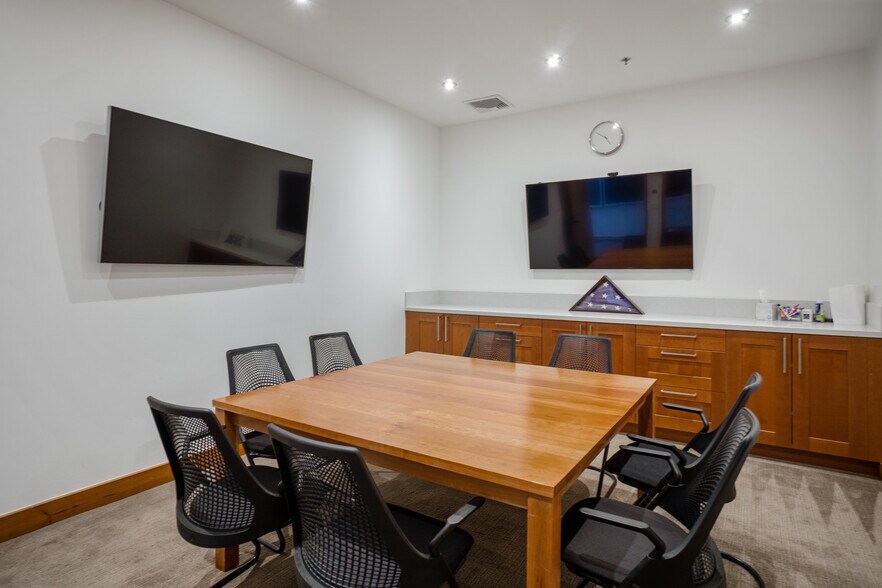 More Photos Of 17666 Fitch, Irvine Medical For Sale