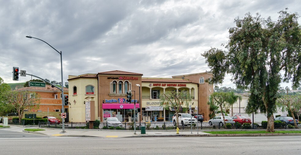 More Photos Of 3614 Pacific Coast Hwy, Torrance Storefront Retail Office For Lease